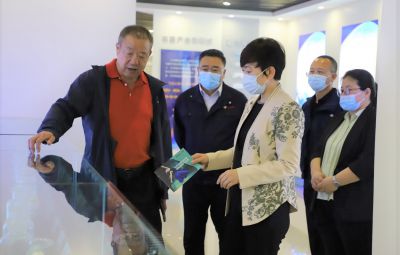 市委常委、宣傳部部長(zhǎng)韋青到寶泰隆走訪調(diào)研